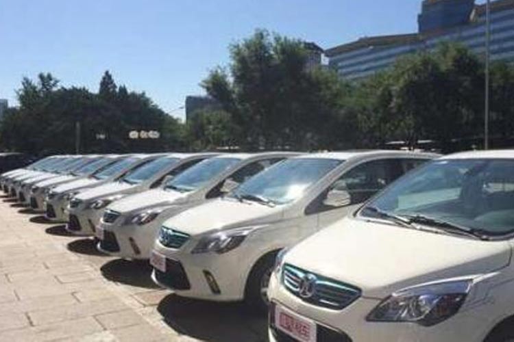 租車(chē)需要準(zhǔn)備哪些證件資料?